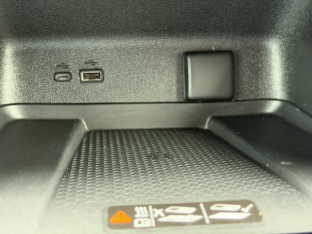 Used 2026 Chevrolet Traverse LT FWD image 29