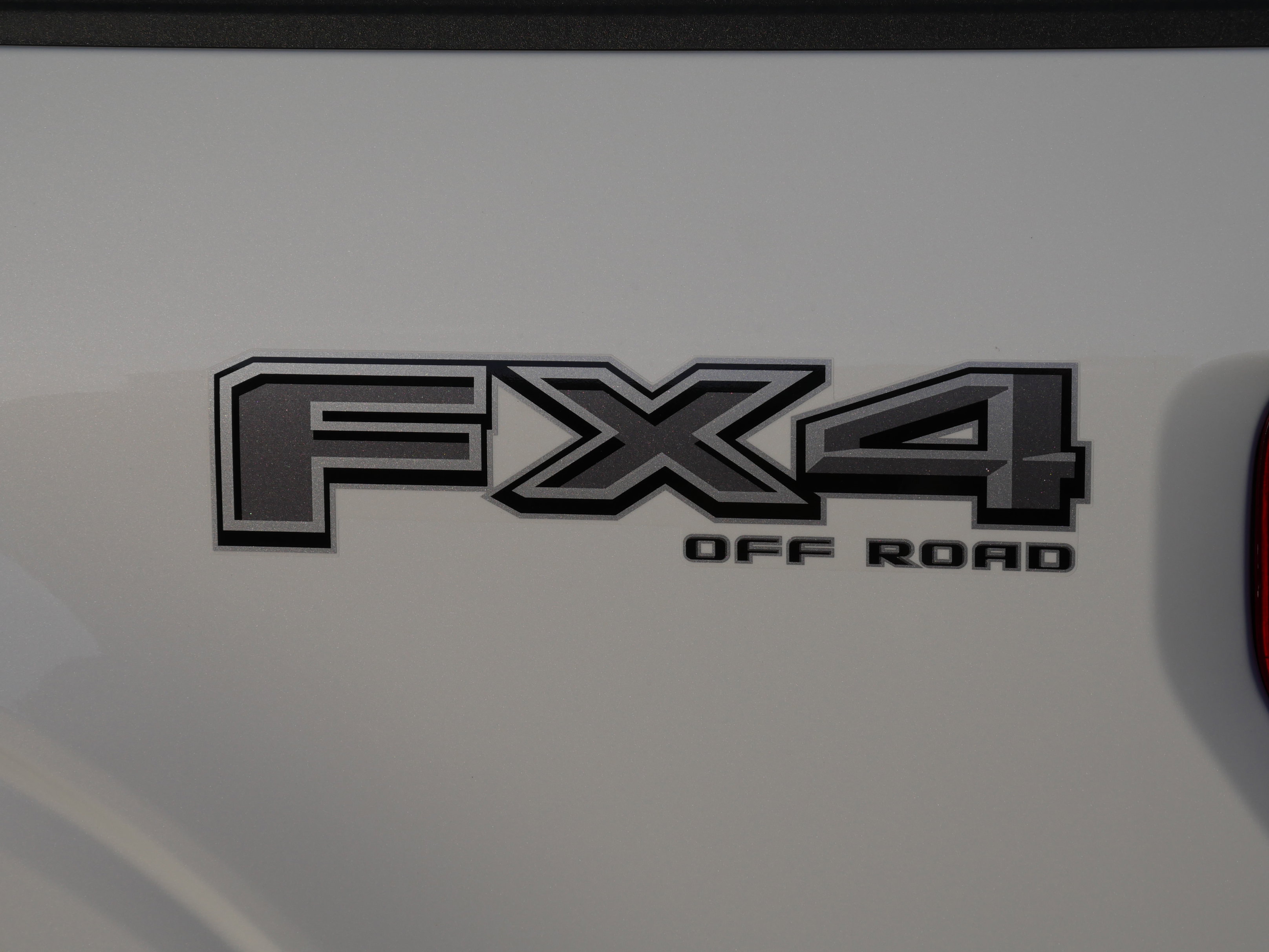 New 2025 Ford F150 Lariat w/ Equipment Group 502A High image 22