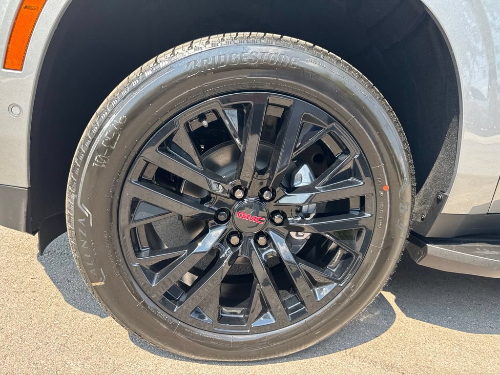 New 2026 GMC Yukon XL Denali w/ Advanced Technology Package AWD/4WD image 38