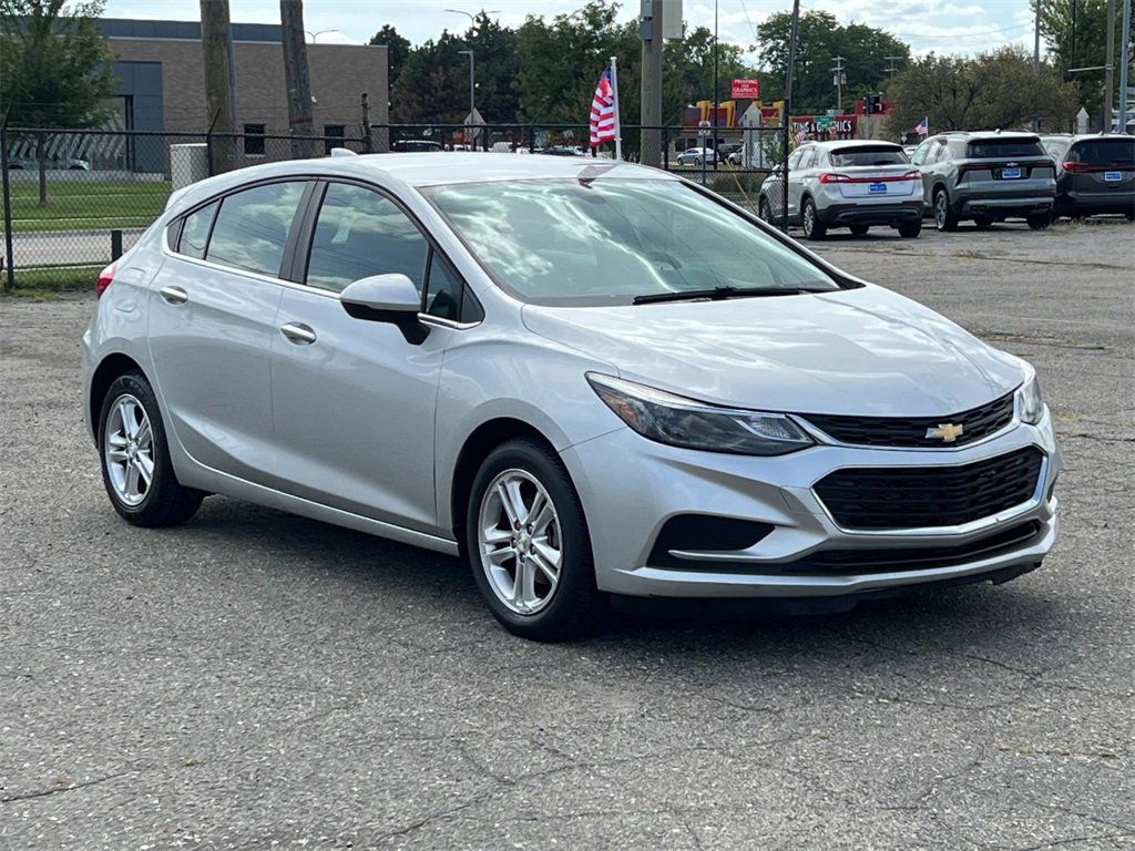 Used 2018 Chevrolet Cruze LT image 7
