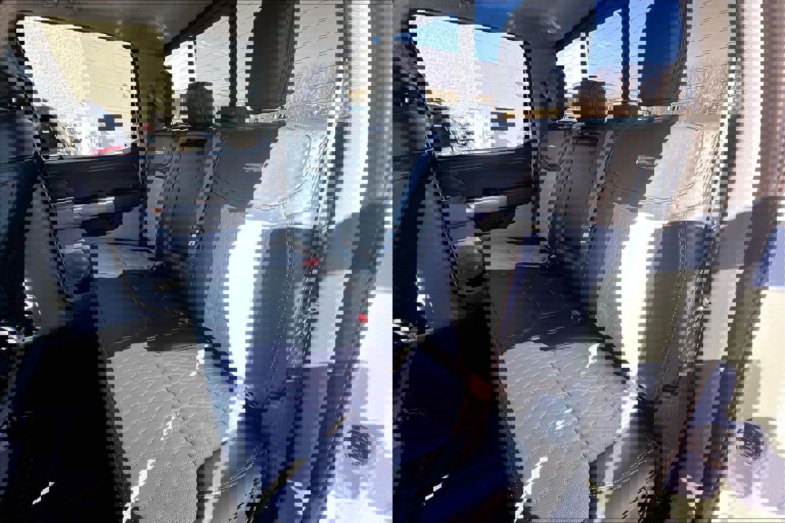 Used 2022 Ford F150 Limited image 22