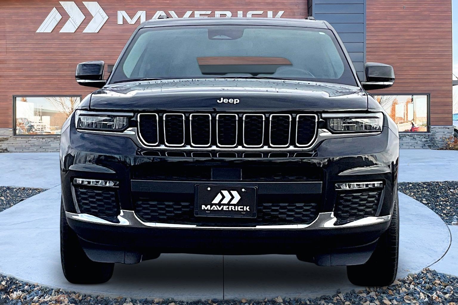 Used 2021 Jeep Grand Cherokee L Limited image 2
