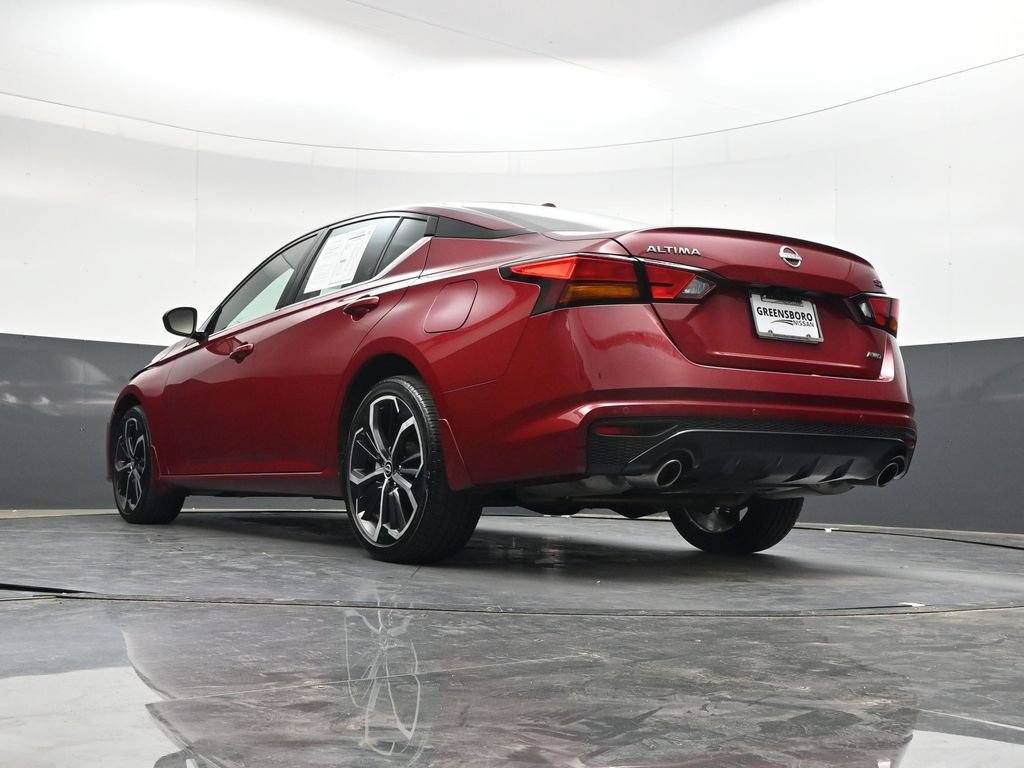 Used 2024 Nissan Altima 2.5 SR w/ SR Premium Package AWD/4WD image 39