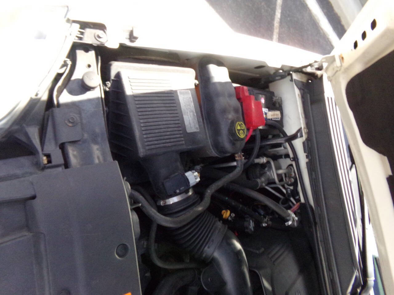 Used 2013 GMC Yukon XL Denali image 41