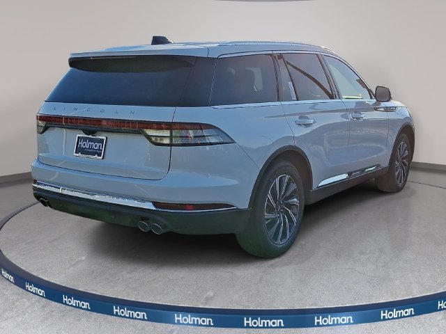 New 2026 Lincoln Aviator AWD image 4