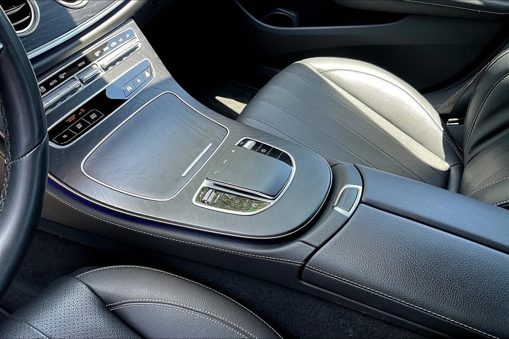 Used 2022 Mercedes-Benz E 350 Sedan image 18
