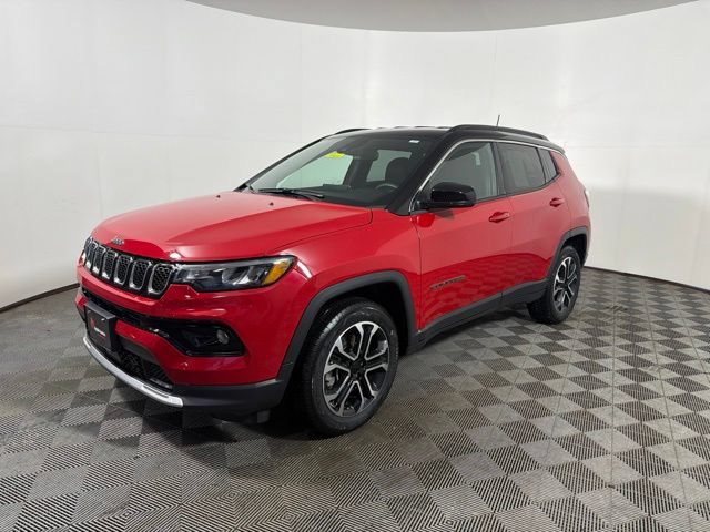 Used 2024 Jeep Compass Limited AWD/4WD image 5