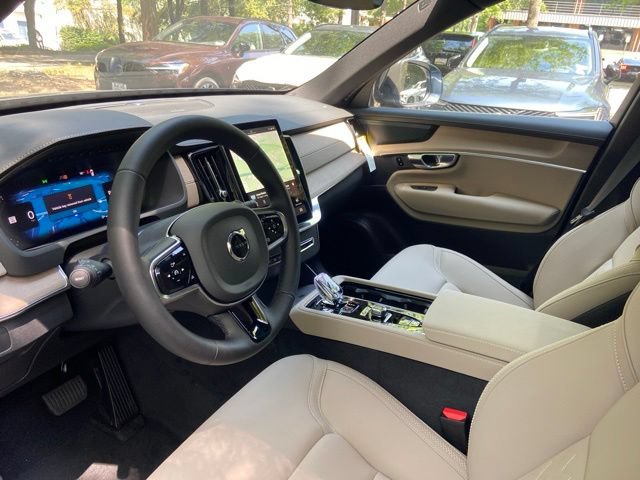 New 2026 Volvo XC90 B6 Plus w/ Protection Package AWD/4WD image 10