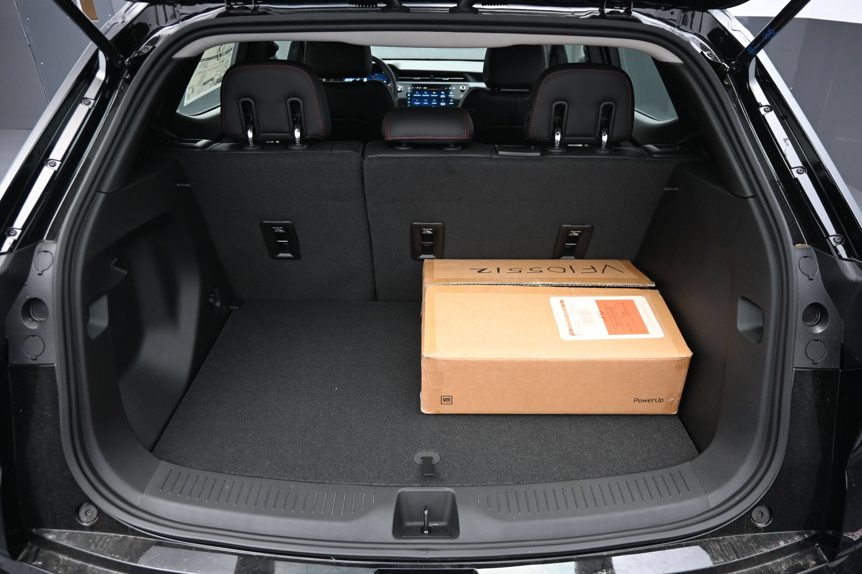 New 2027 Chevrolet Bolt RS w/ Technology Package FWD image 27