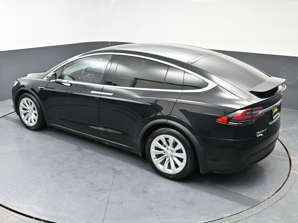 Used 2018 Tesla Model X 75D image 46