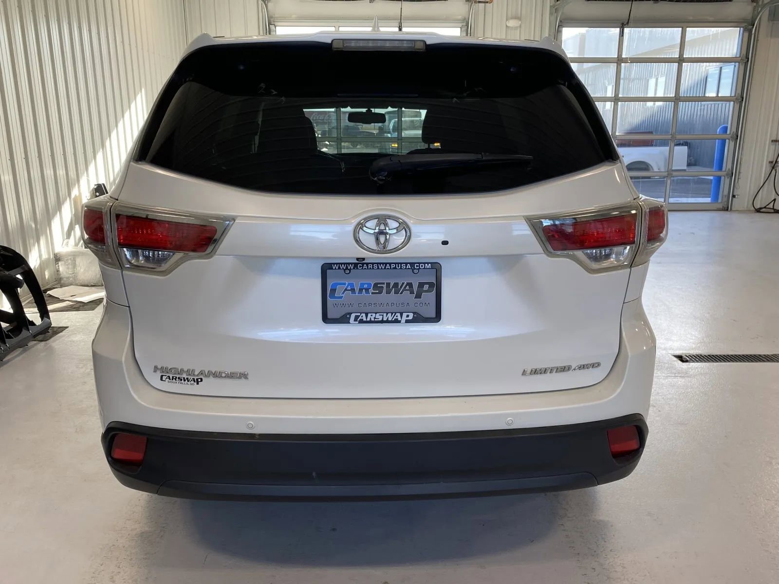 Used 2015 Toyota Highlander Limited image 4