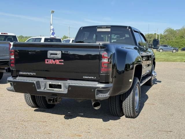 Used 2018 GMC Sierra 3500 Denali w/ Duramax Plus Package AWD/4WD image 5