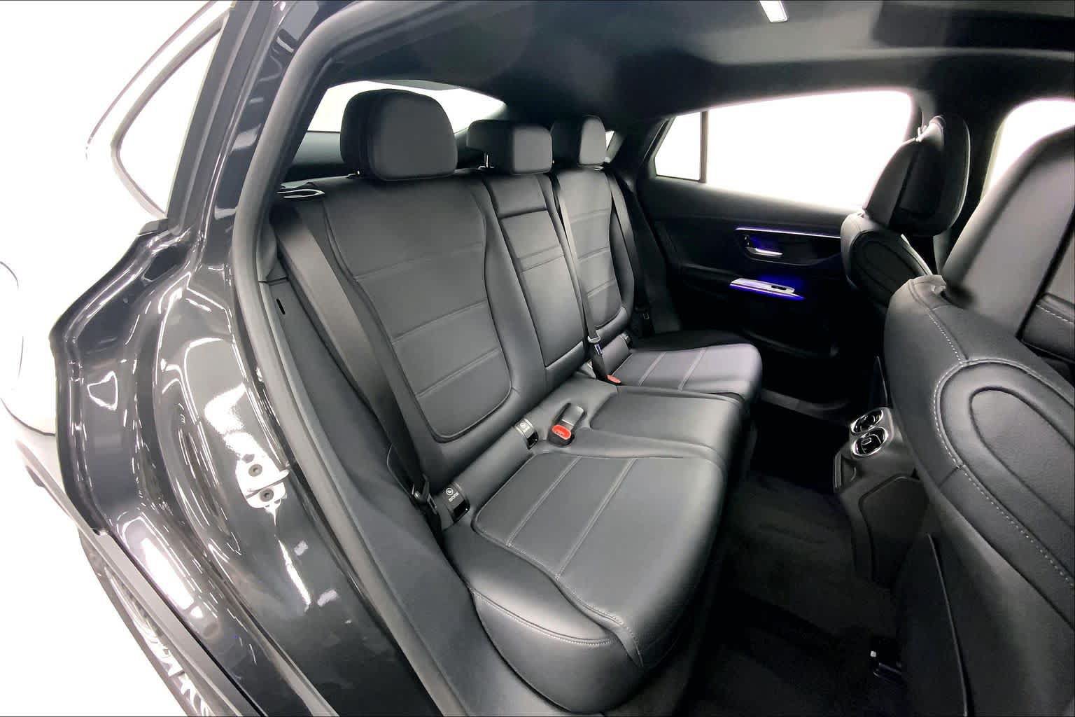 Used 2026 Mercedes-Benz GLC 300 4MATIC image 13