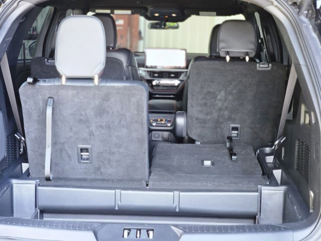 Used 2025 Ford Explorer ST-Line AWD/4WD image 31