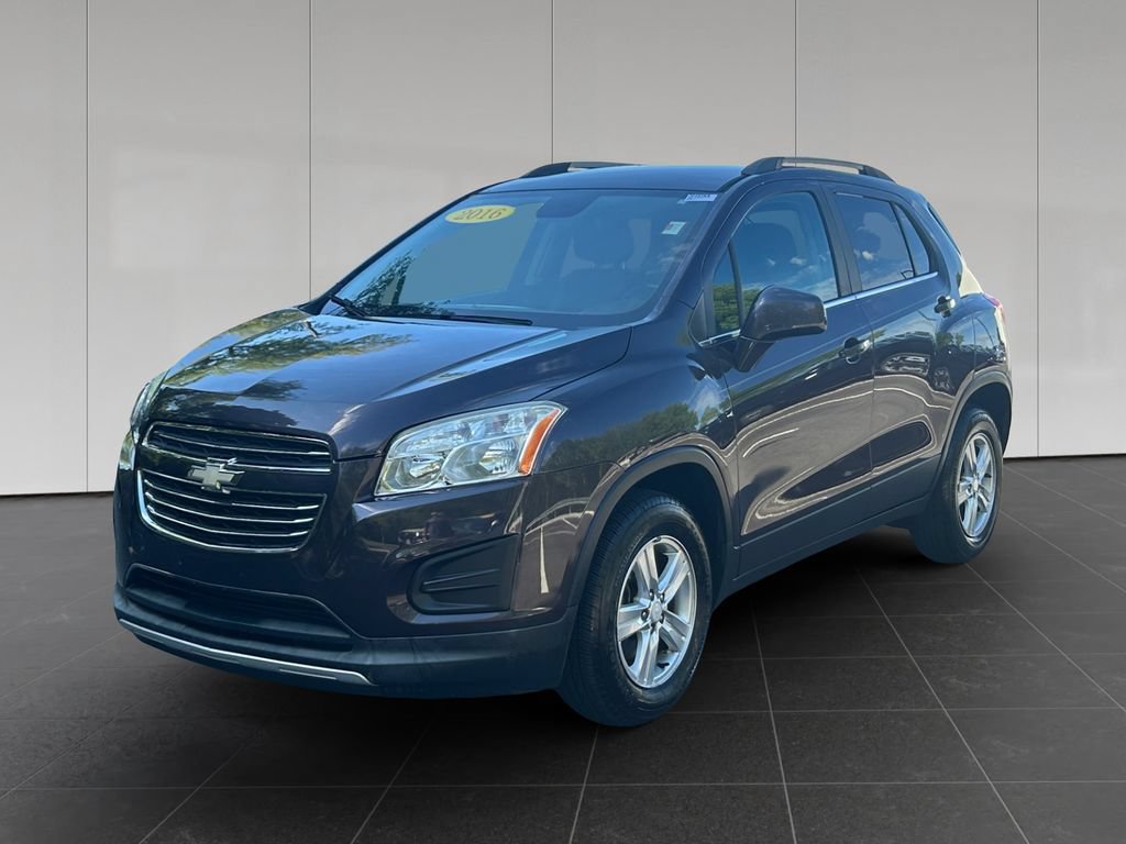 Used 2016 Chevrolet Trax LT w/ LT Convenience Package AWD/4WD image 1