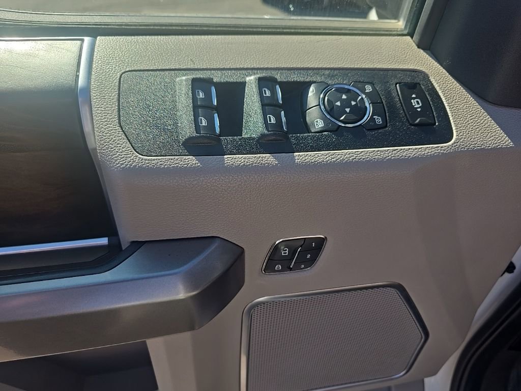 Used 2019 Ford F450 Limited image 12