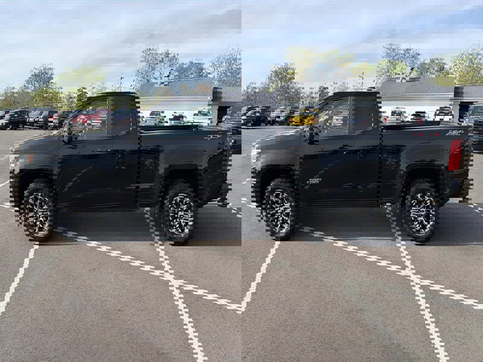 Certified 2019 Chevrolet Colorado W/T w/ Custom Special Edition image 16