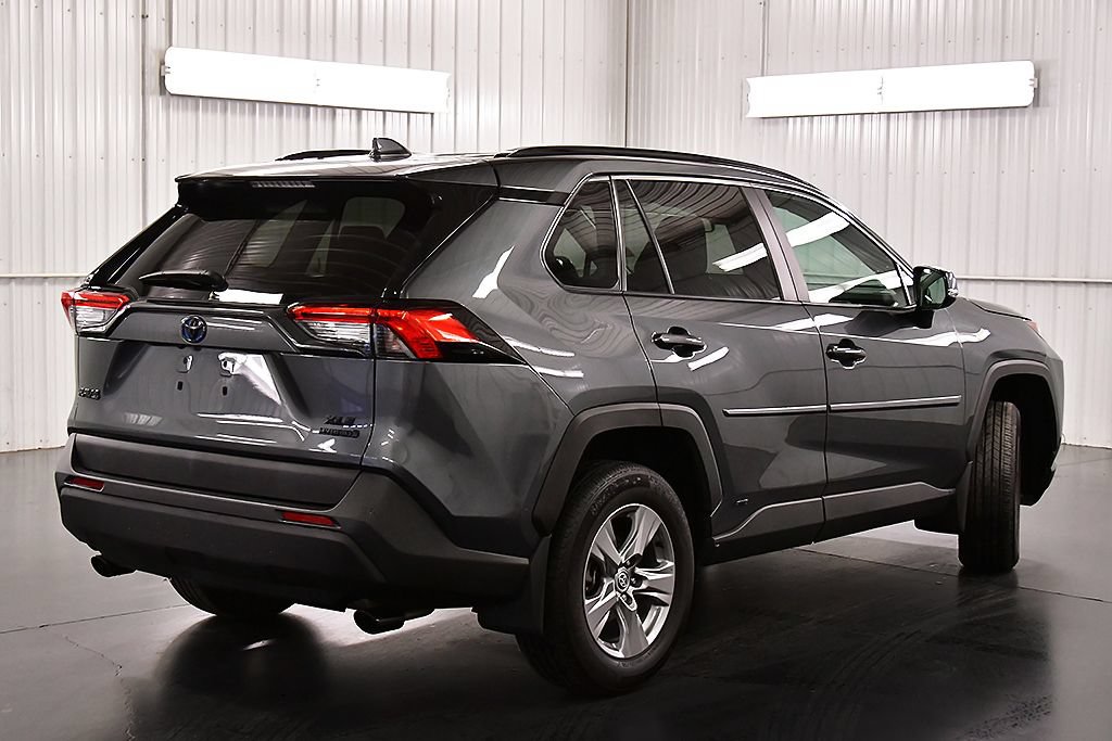 Used 2023 Toyota RAV4 XLE w/ XLE Grade Weather Package AWD/4WD image 7