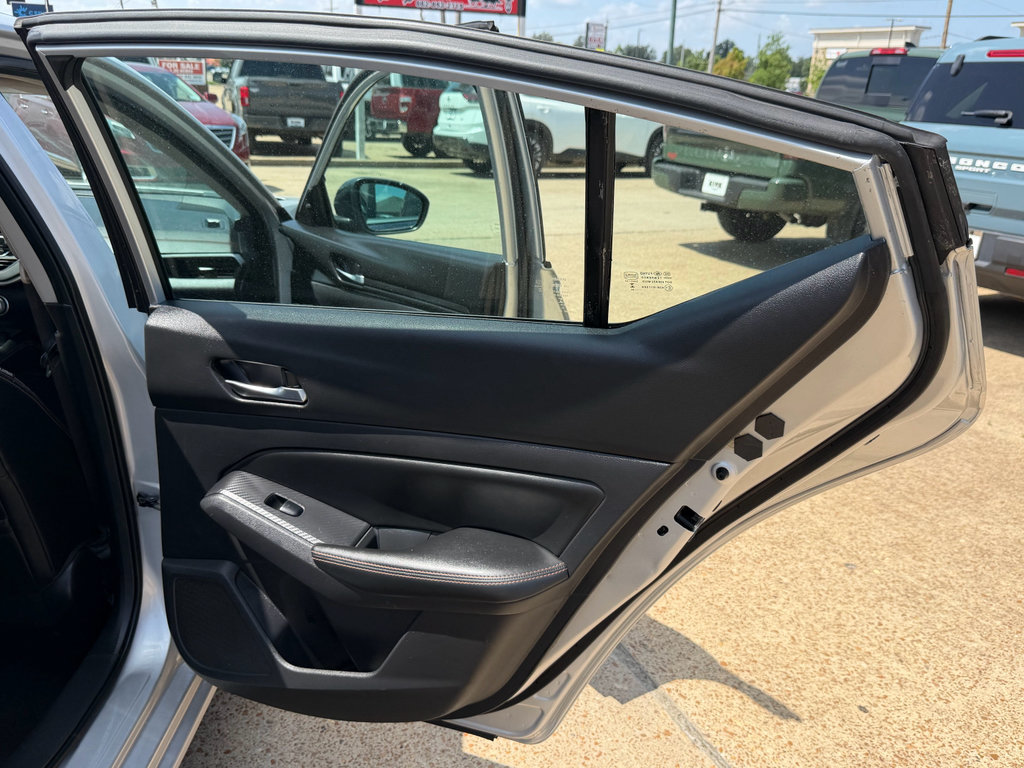 Used 2019 Nissan Altima 2.5 SR FWD image 19