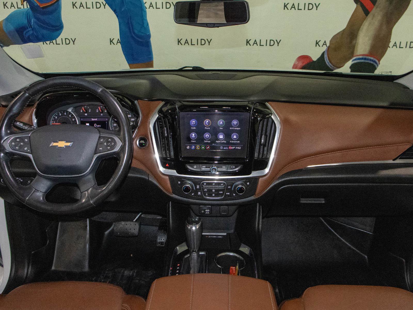 Used 2020 Chevrolet Traverse High Country image 3