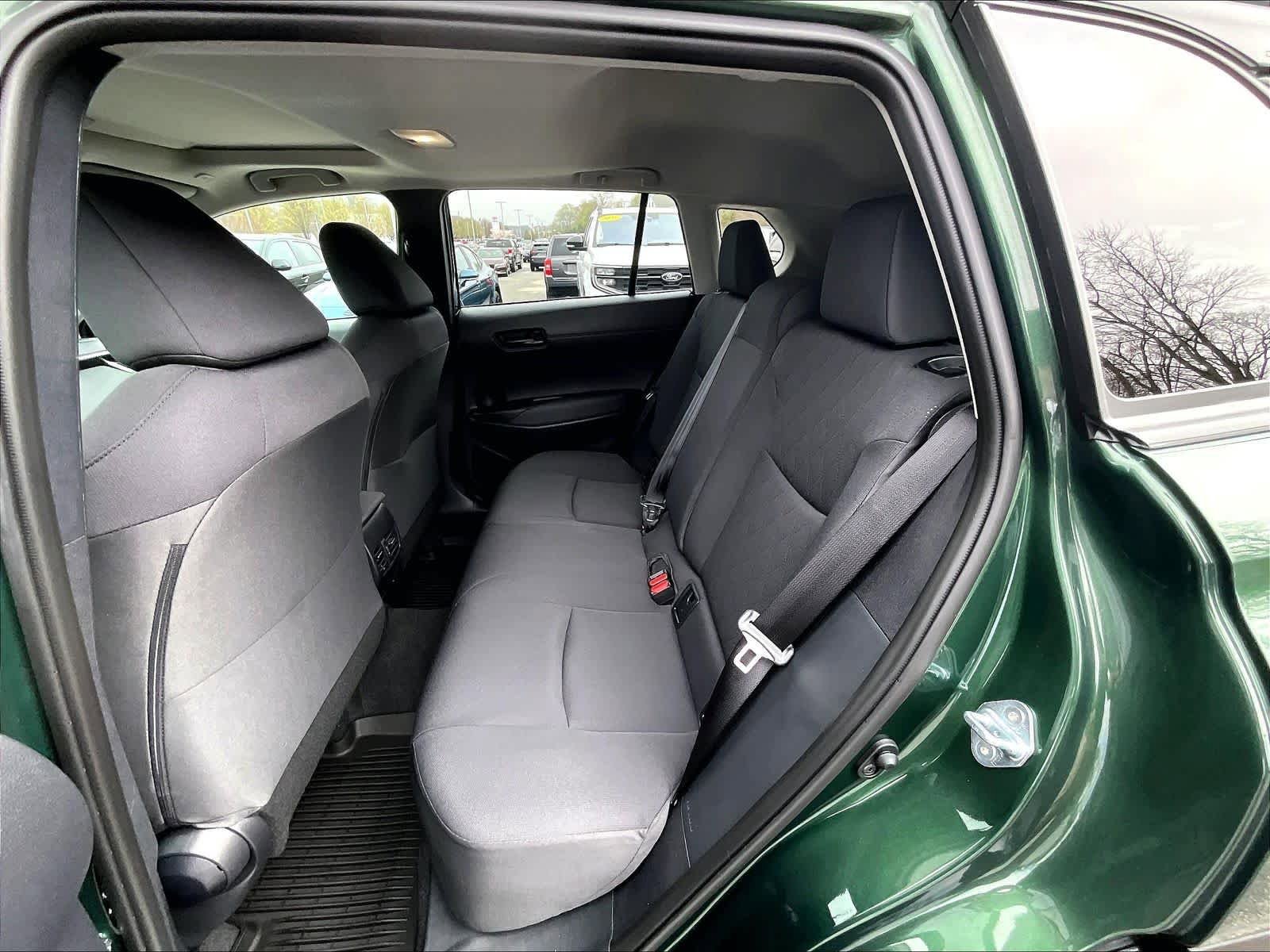 Used 2026 Toyota Corolla Cross LE w/ Moonroof Package image 15