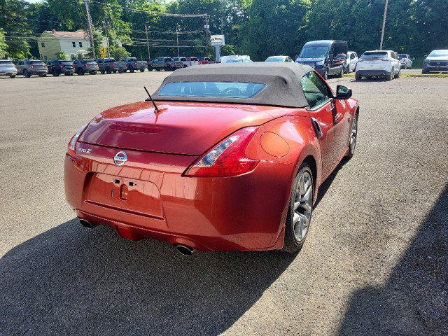 Used 2013 Nissan 370Z Touring RWD image 6