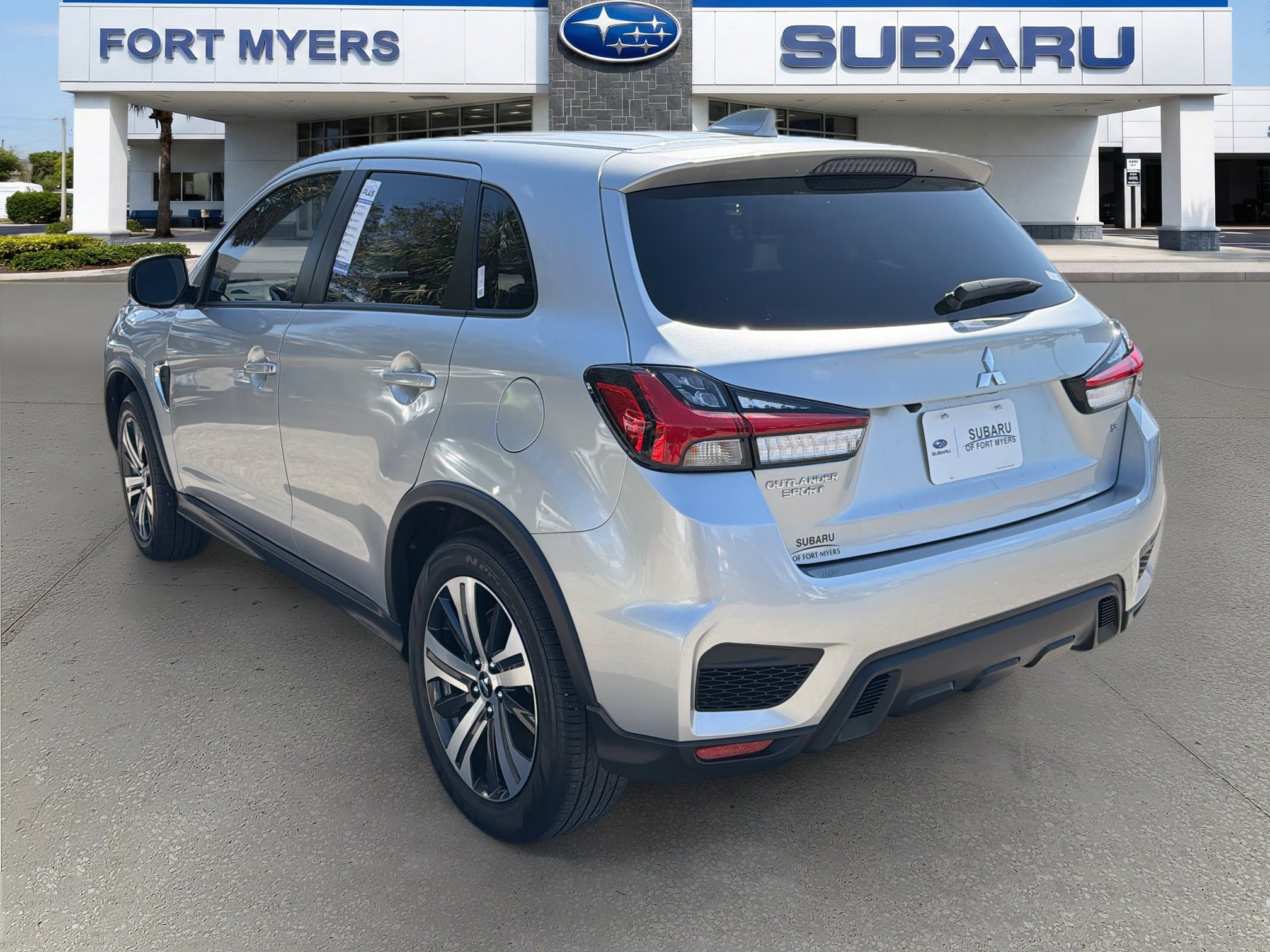 Used 2024 Mitsubishi Outlander Sport SE image 5