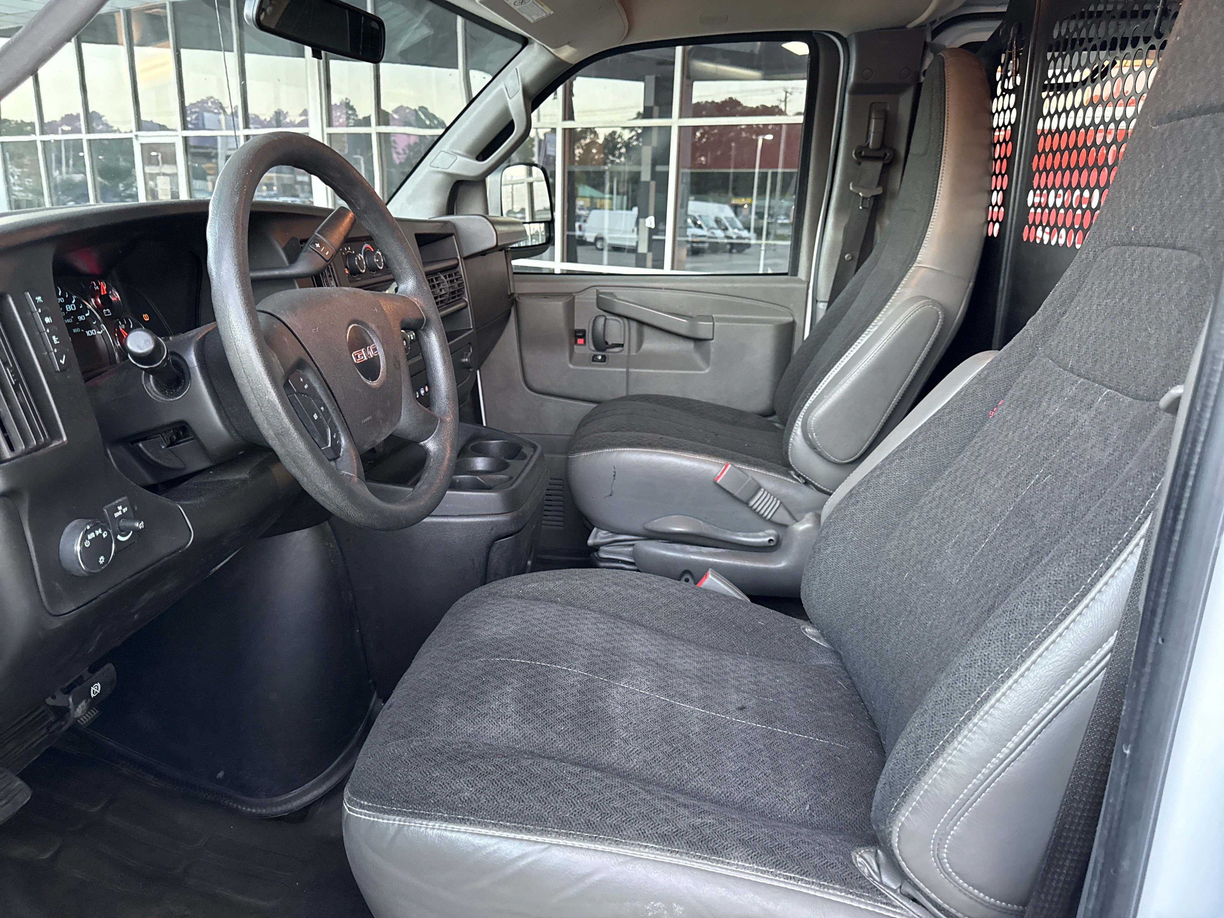 Used 2022 GMC Savana 2500 w/ Driver Convenience Package RWD image 15