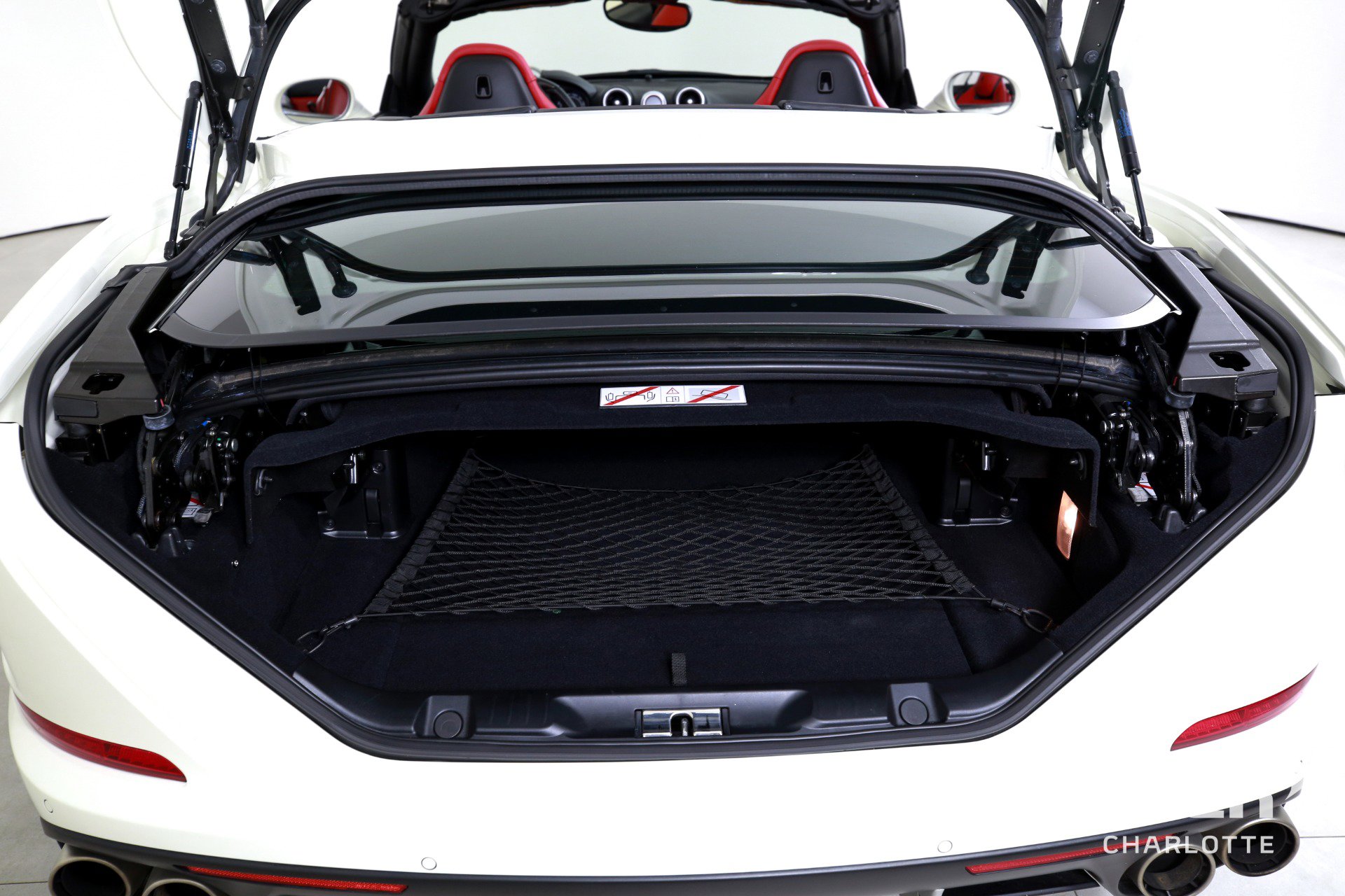 Used 2017 Ferrari California T image 19