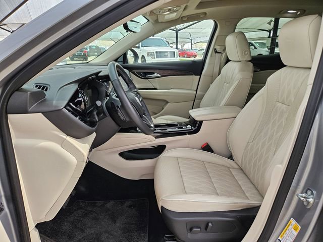 Used 2023 Buick Envision Avenir image 24