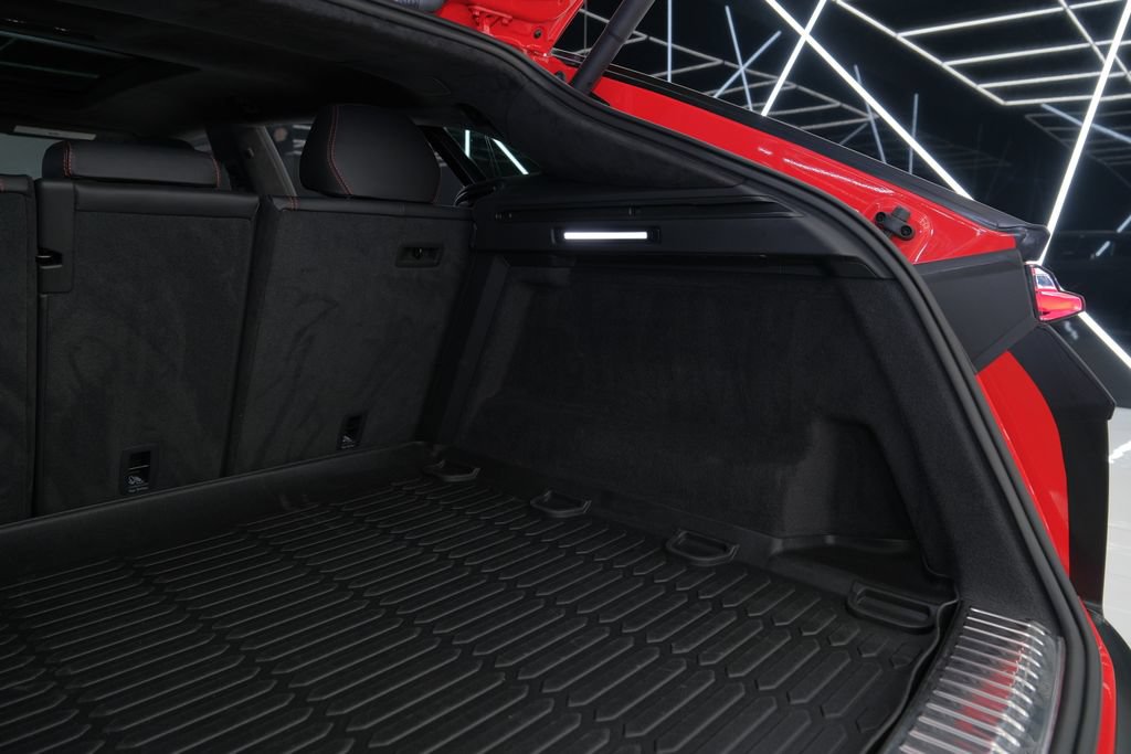 Used 2021 Lamborghini Urus AWD/4WD image 40