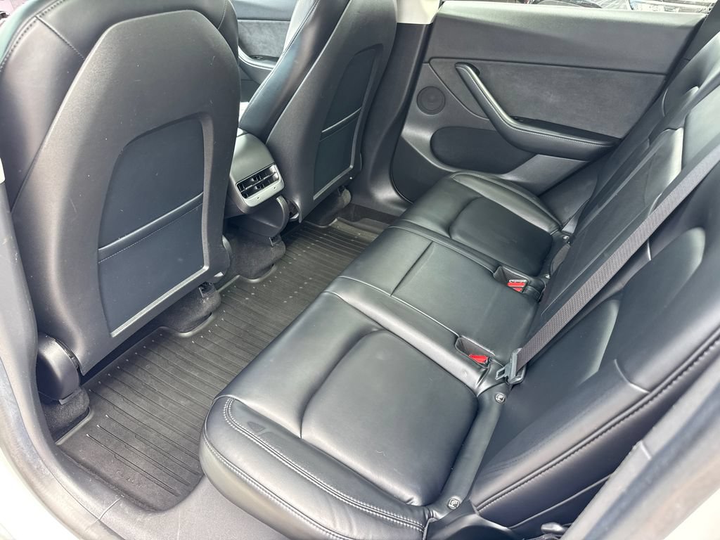 Used 2020 Tesla Model Y Long Range AWD/4WD image 19