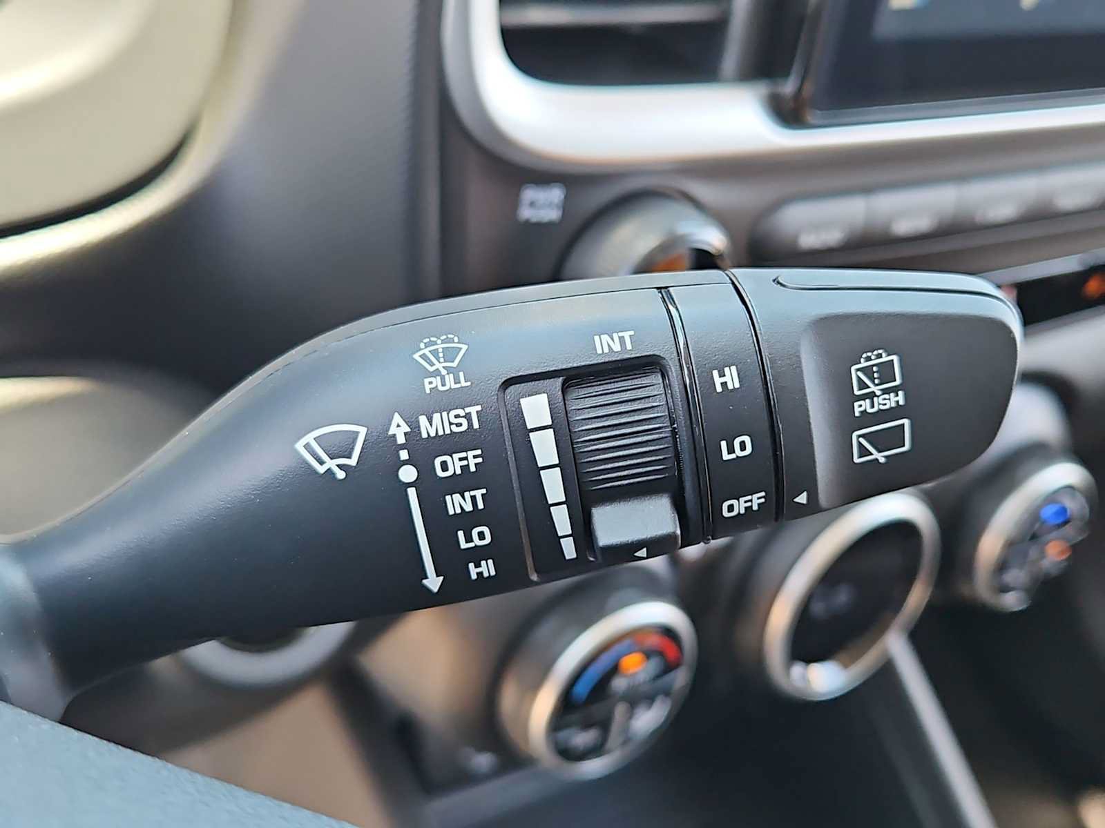 Certified 2026 Hyundai Venue SEL FWD image 25