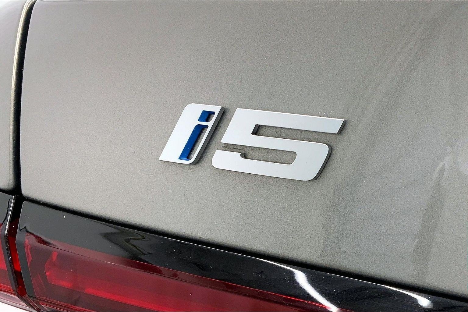 Used 2024 BMW i5 M60 w/ Premium Package AWD/4WD image 18