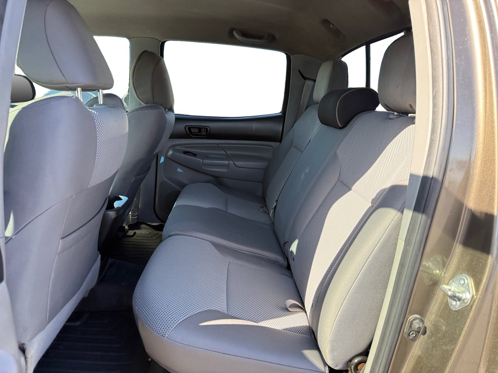 Used 2015 Toyota Tacoma 4x4 Double Cab w/ TRD Sport Package image 16
