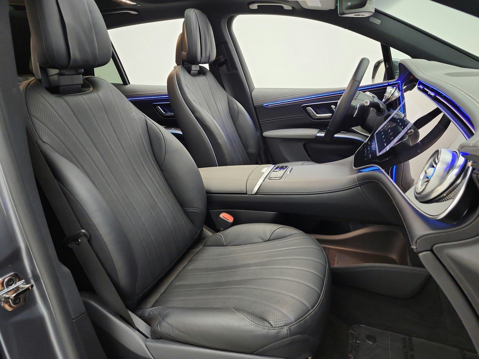 Certified 2023 Mercedes-Benz EQS 580 4MATIC SUV image 19