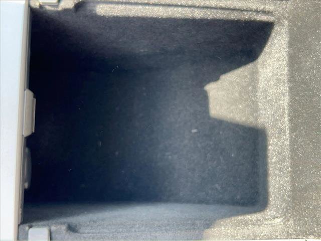 Used 2021 Tesla Model Y Long Range image 15