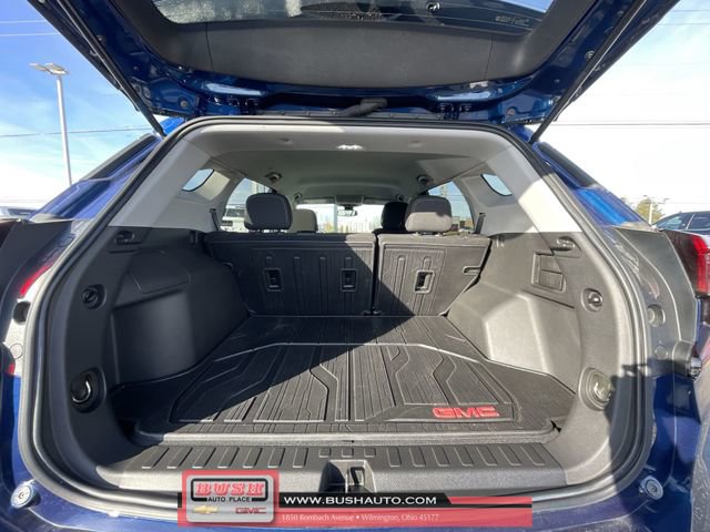 Used 2023 GMC Terrain SLE w/ Driver Convenience Package image 25