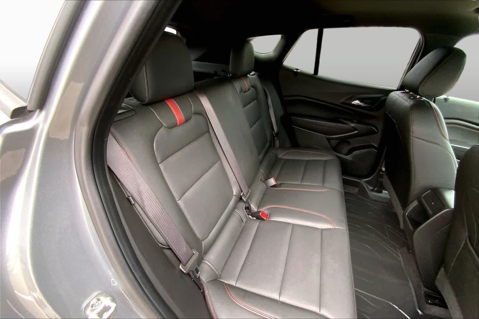 Certified 2025 Chevrolet Trax RS w/ Sunroof Package FWD image 20