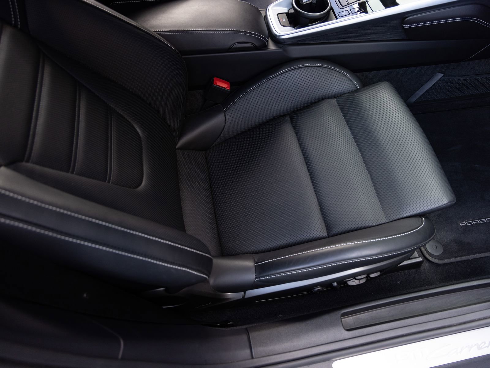 Certified 2024 Porsche 911 Carrera image 31