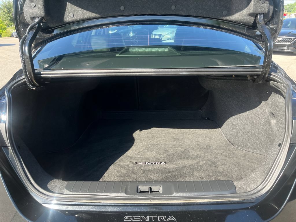 Used 2024 Nissan Sentra SR w/ SR Premium Package FWD image 21