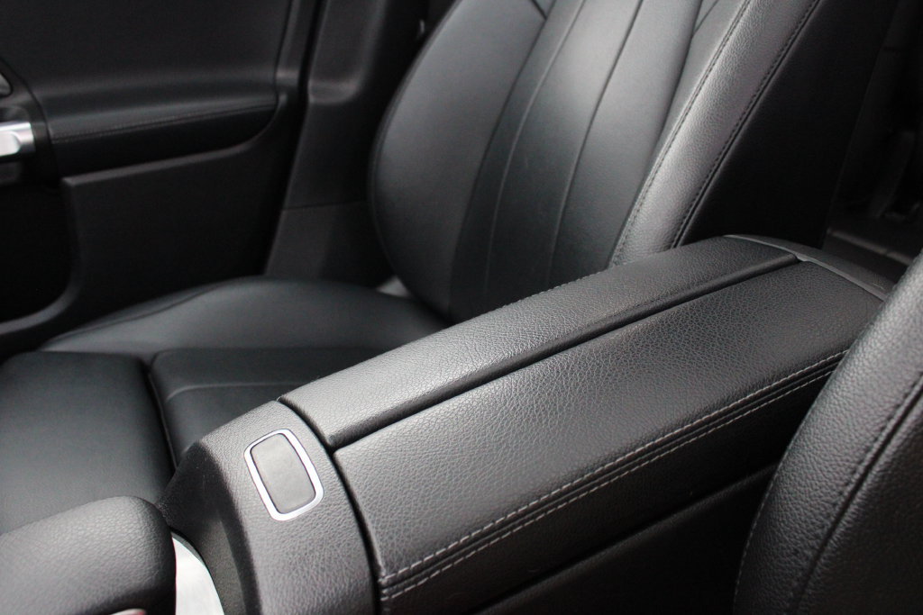 Used 2021 Mercedes-Benz GLB 250 image 20