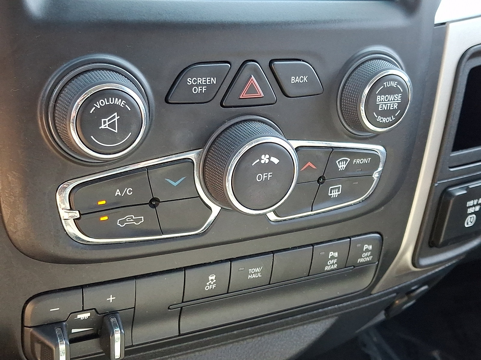 Used 2018 RAM 1500 Big Horn AWD/4WD image 15