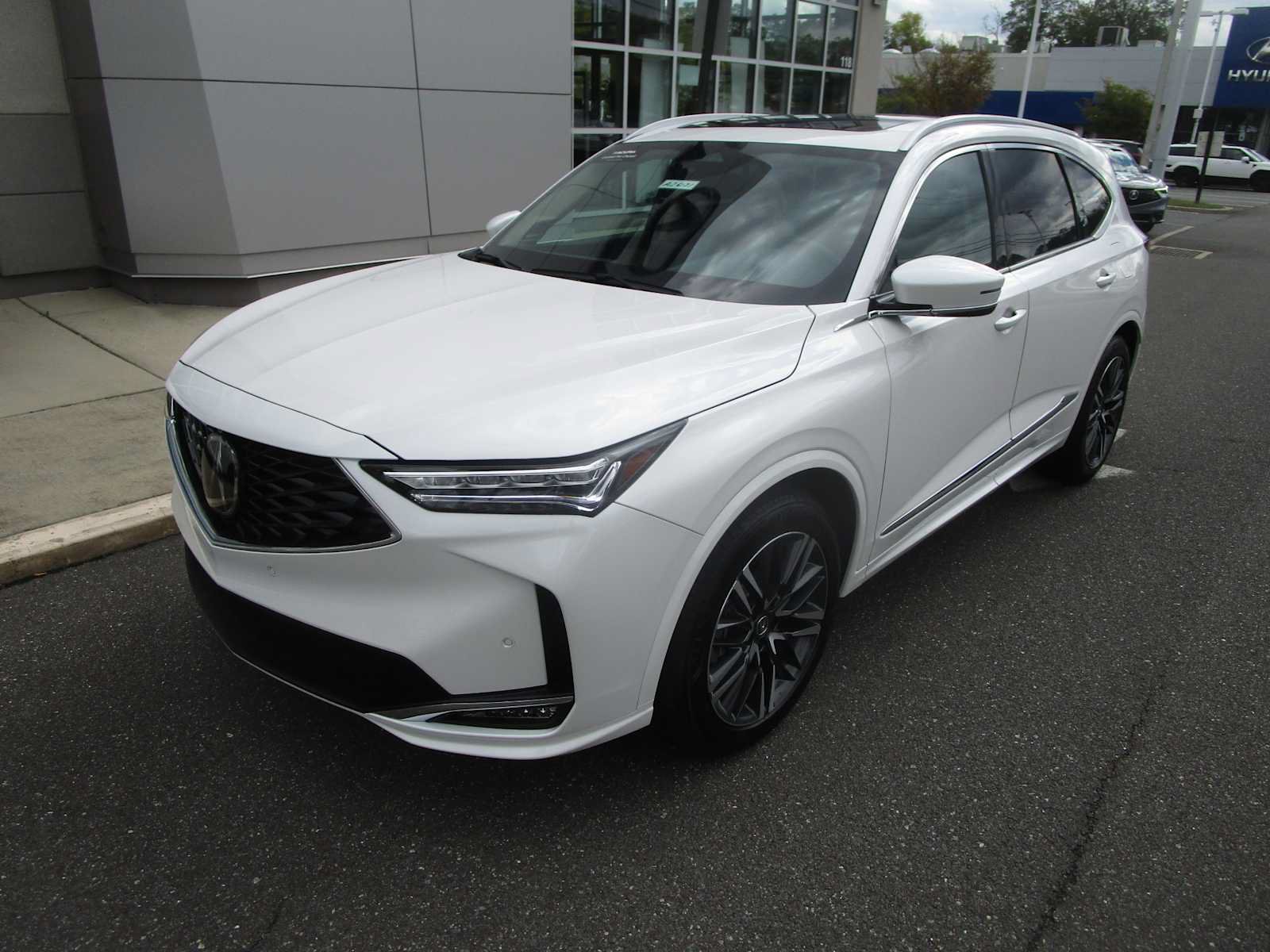Certified 2026 Acura MDX w/ Advance Package AWD/4WD image 2