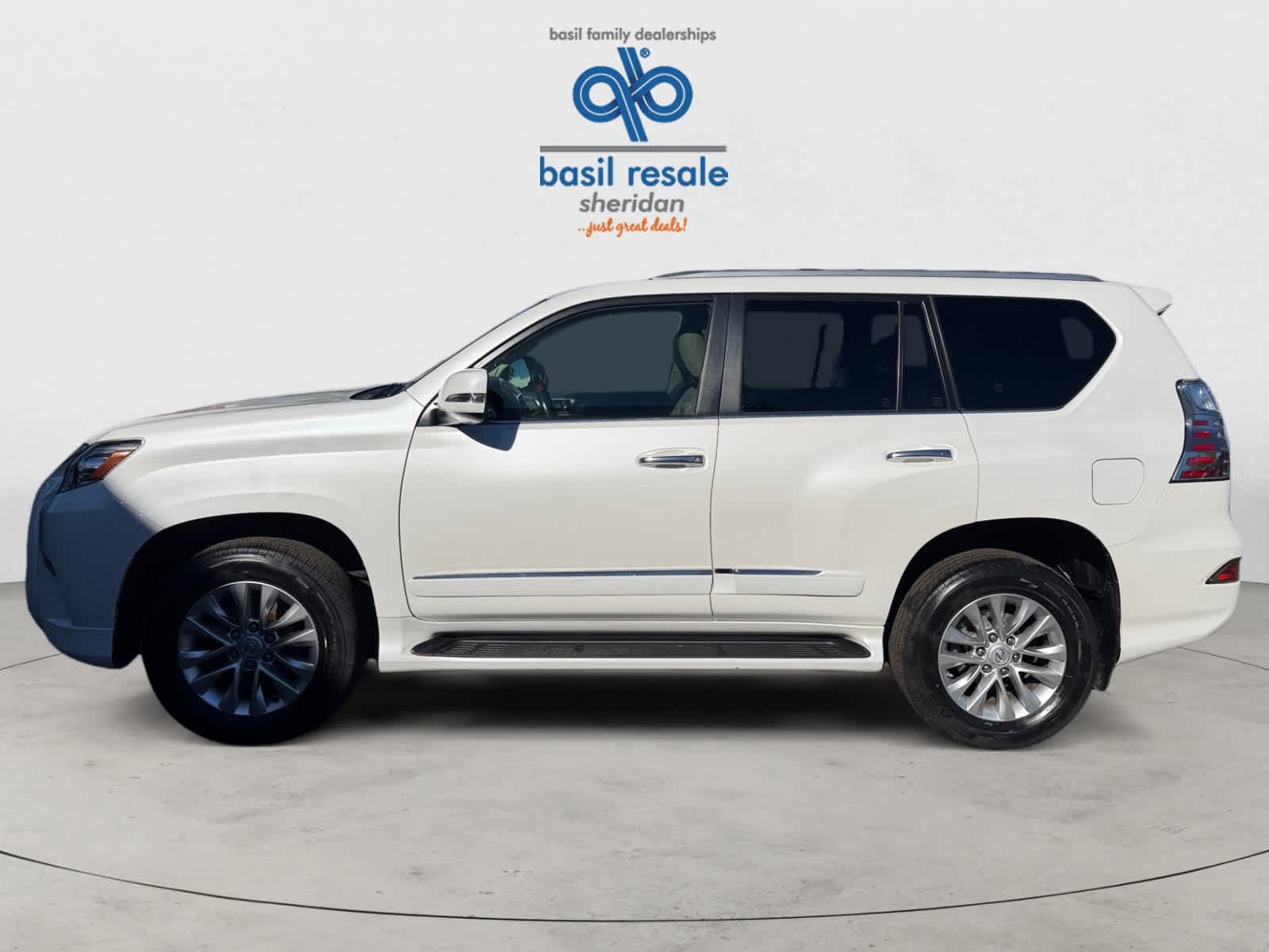 Used 2019 Lexus GX 460 Premium AWD/4WD image 3