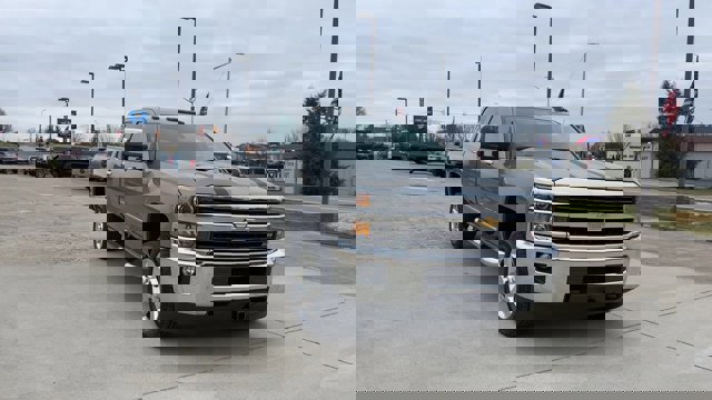 Used 2017 Chevrolet Silverado 2500 LTZ w/ Vortec Plus Package image 3