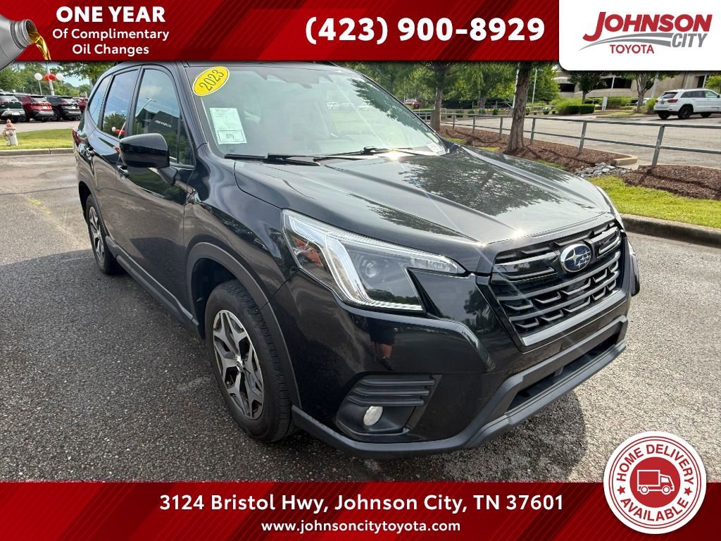 Used 2023 Subaru Forester Premium AWD/4WD image 1