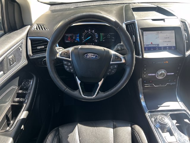 Used 2020 Ford Edge Titanium w/ Equipment Group 301A AWD/4WD image 13