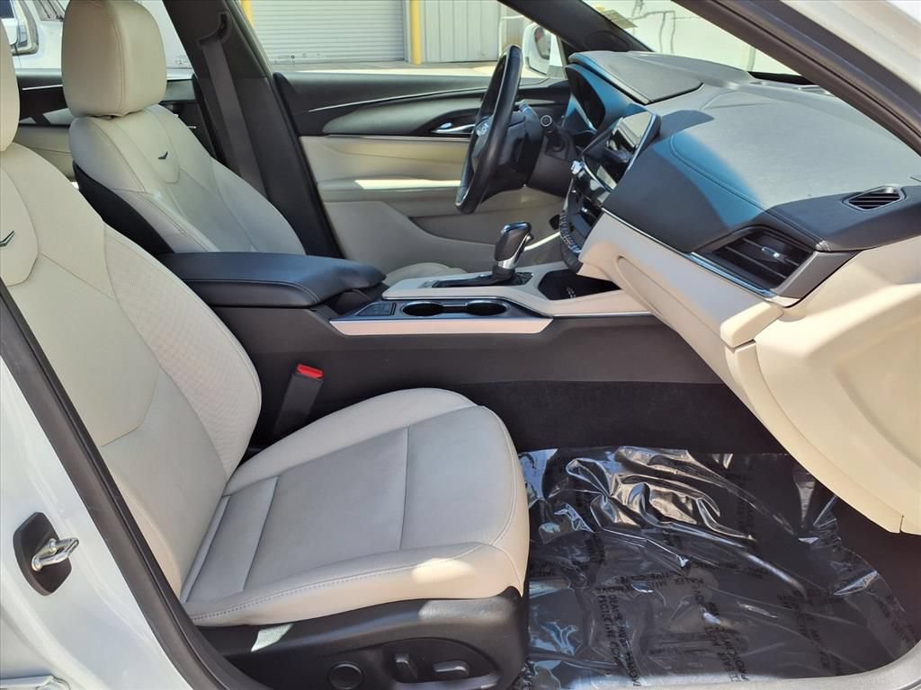 Certified 2023 Cadillac CT4 Premium Luxury w/ Technology Package RWD image 9
