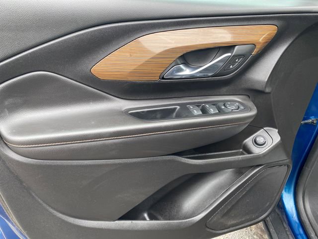 Used 2019 GMC Terrain SLE w/ Driver Convenience Package FWD image 16
